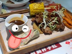 嫩爽牛仔肉大拼盘-杯子红牛排(创意产业园店)
