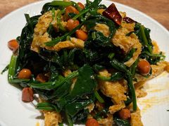 菠菜拌面筋-耶里夏丽·丝路新疆菜·清真食品(徐汇南丹东路臻选店)