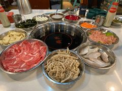 -憨铁匠老火锅(龙岗万科里店)