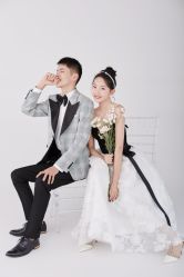 -挪娅婚纱摄影皇家会所