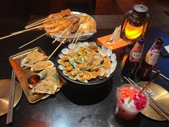 -何师烧烤Pro ·江湖川菜·小龙虾·精酿啤酒(太古里旗舰店)