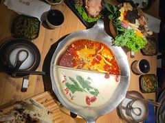 台式麻辣锅-湊湊火锅·茶憩(杭州湖滨银泰in77店)