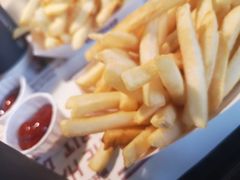 -The Habit Burger Grill 哈比特汉堡(复兴soho店)