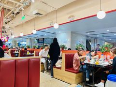 大堂-鸡遇虾煲干锅火锅(小寨金莎店)