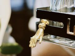 -Metal hands·铁手咖啡