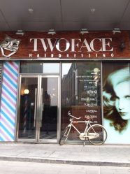-TWOFACE双面理发馆