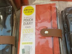 -LOG-ON(海港城店)