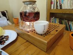 -月亮眼花园餐厅书吧酒吧