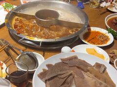-佬土鹅肠火锅(中建大观店)