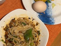 -亚龙湾希尔顿自助餐厅·海鲜·烧烤·沙滩BBQ·现场乐队