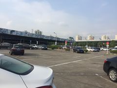 -麦德龙上海闵行商场-停车场