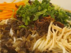 -蔼若春.传承三十年云南菜(金碧公园店)