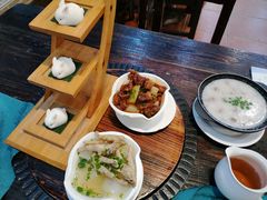 老火花生咸骨粥-御膳粥·牛乳粥底火锅·地道顺德菜(容桂店)
