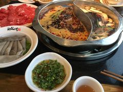 -纸盐河码头火锅(十八梯店)
