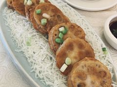 鹅肝酱剪藕饼-悦湖公馆