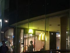-麦当劳(虹梅路地铁站店)