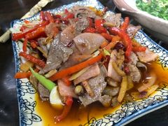 -乐山食古香跷脚牛肉