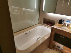 浴缸-青岛富力艾美酒店