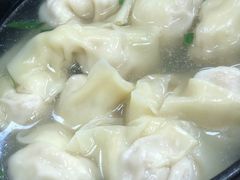 三鲜大馄饨-万寿斋(山阴路店)