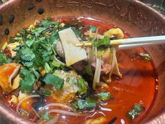 -成都你六姐·牛肉冒菜(信泰中心商场店)