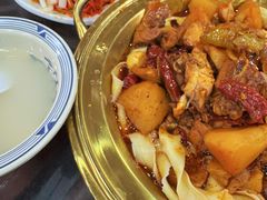 -牛一嘴·兰州牛肉面·大盘鸡(财富中心店)