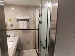 -网鱼电竞酒店(上海惠南地铁站店)
