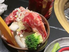 -山川小町·极番烧肉(新地假日广场店)