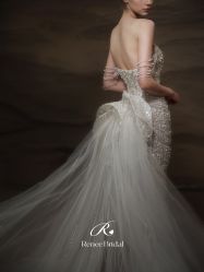 点击看大图 -Renee芮亦婚纱
