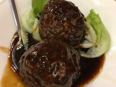 蟹粉狮子头-梅龙镇酒家(南京西路总店)