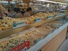 面包甜点陈列柜-袁记云饺(蛇口店)
