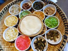 -包整·丝娃娃(一览甲秀楼风景店)