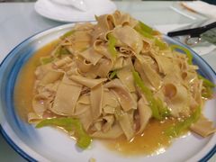 -镜泊湖酒家(兴华街金鼎店)