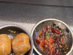 -余庆小吃(小吃一条街店)