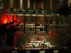 -FOUR PLAY BAR