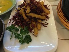 -阿瓦山寨·湘菜现炒·剁椒鱼头王(咸阳总店)