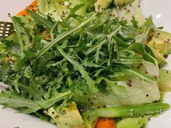 藜麦牛油果森林芝麻菜沙拉-BONAZZA 意大利餐厅