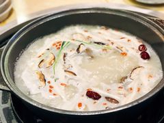 松茸鱼骨汤-食玉轩临江鱼捞