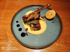 -JINNS锦时 steak&pizza(浸信会礼拜堂旧址店)