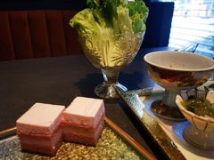 -铭牛烧肉·和牛海鲜自助(高新月牙湖店)