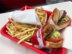 -In-N-Out Burger(LAX)