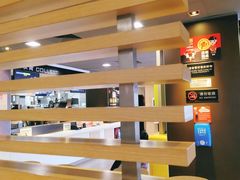 大堂-麦当劳(王顶堤店)