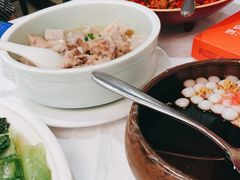 -饭怕鱼·黄焖鲟龙鱼(湖大店)