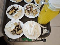 -天宜隆蘑菇宴火锅(石景山旗舰店)