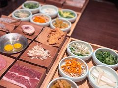 -银米·云南传统过桥米线(双廊黑金冠店)