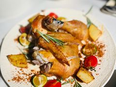 -春树下·树屋花房西餐厅(罍街AS1980店)