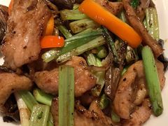 菌菇炒猪颈肉-新旺茶餐厅·早餐·夜宵(仙霞店)
