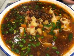 酸汤臊子面-大嘻咹biangbiang面(历史博物馆店)