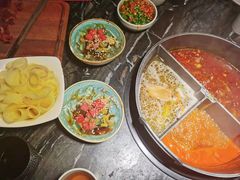 -热火朝天鲜切牛肉火锅(南强街巷店)