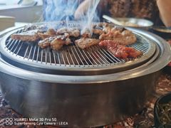 -啊美丽炭火烤肉(滑翔一店)