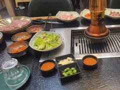 -臻牛烤肉